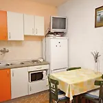 Διαμέρισμα By The Sea Privlaka, Zadar - 5813 Privlaka (Zadar)