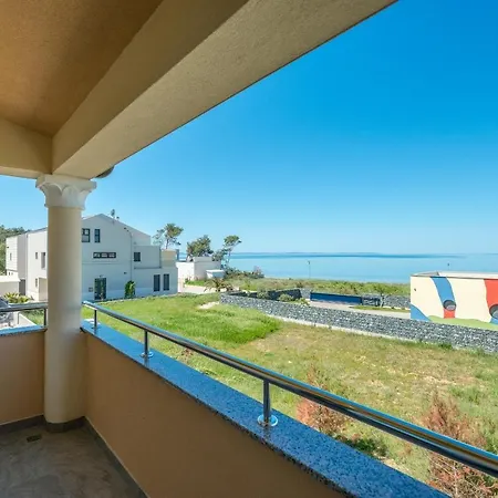 Apartment By The Sea Privlaka, Zadar - 18601 Vir